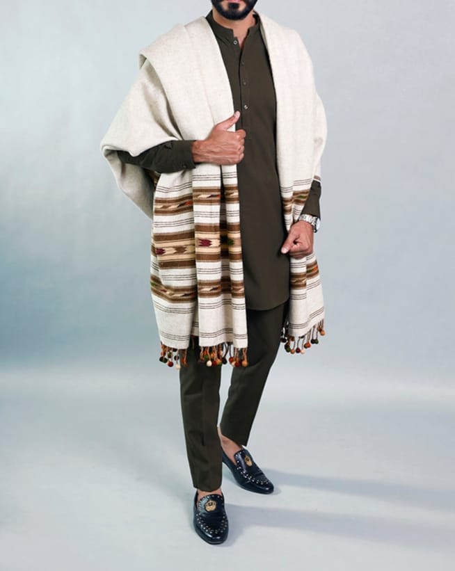 SWATI BUMBLE SHAWL